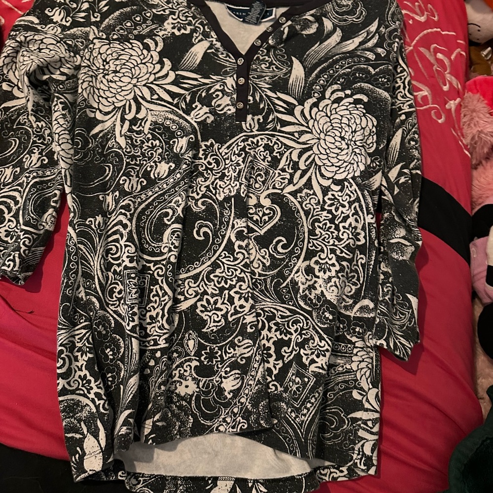Black and White Floral Paisley Top